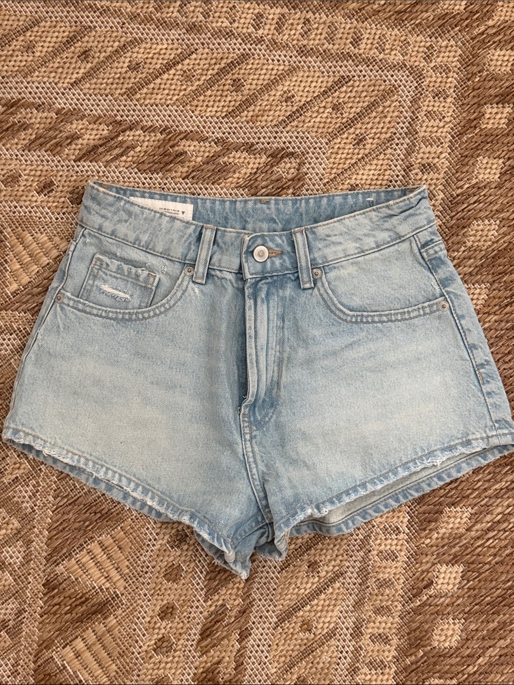 Zara 4 Light Wash Denim Women’s Shorts - Light Blue